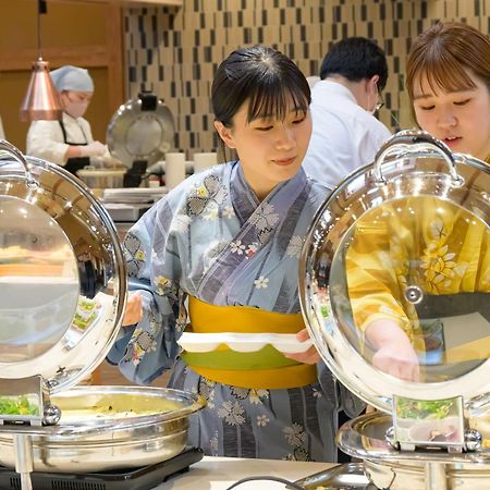 Senkeien Tsukioka Hotel Kaminoyama Екстериор снимка