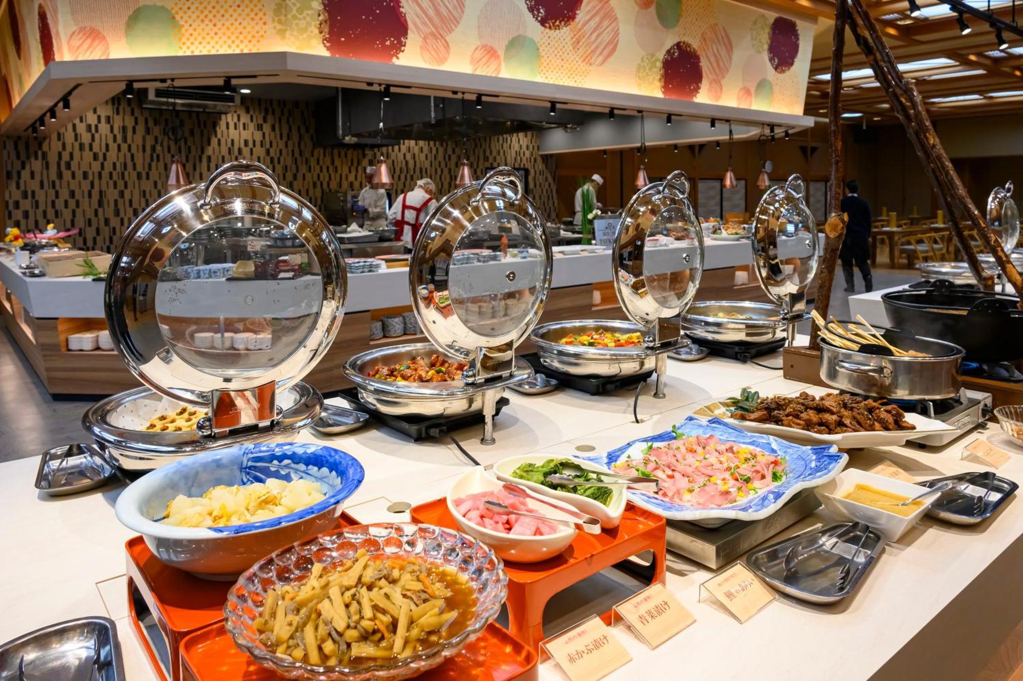 Senkeien Tsukioka Hotel Kaminoyama Екстериор снимка