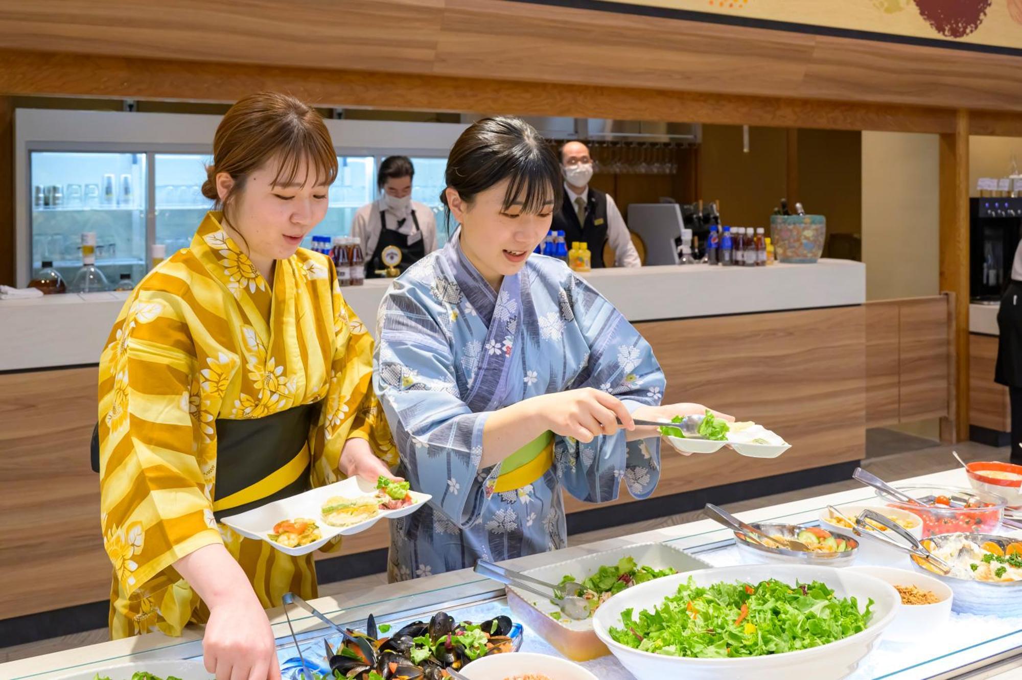 Senkeien Tsukioka Hotel Kaminoyama Екстериор снимка