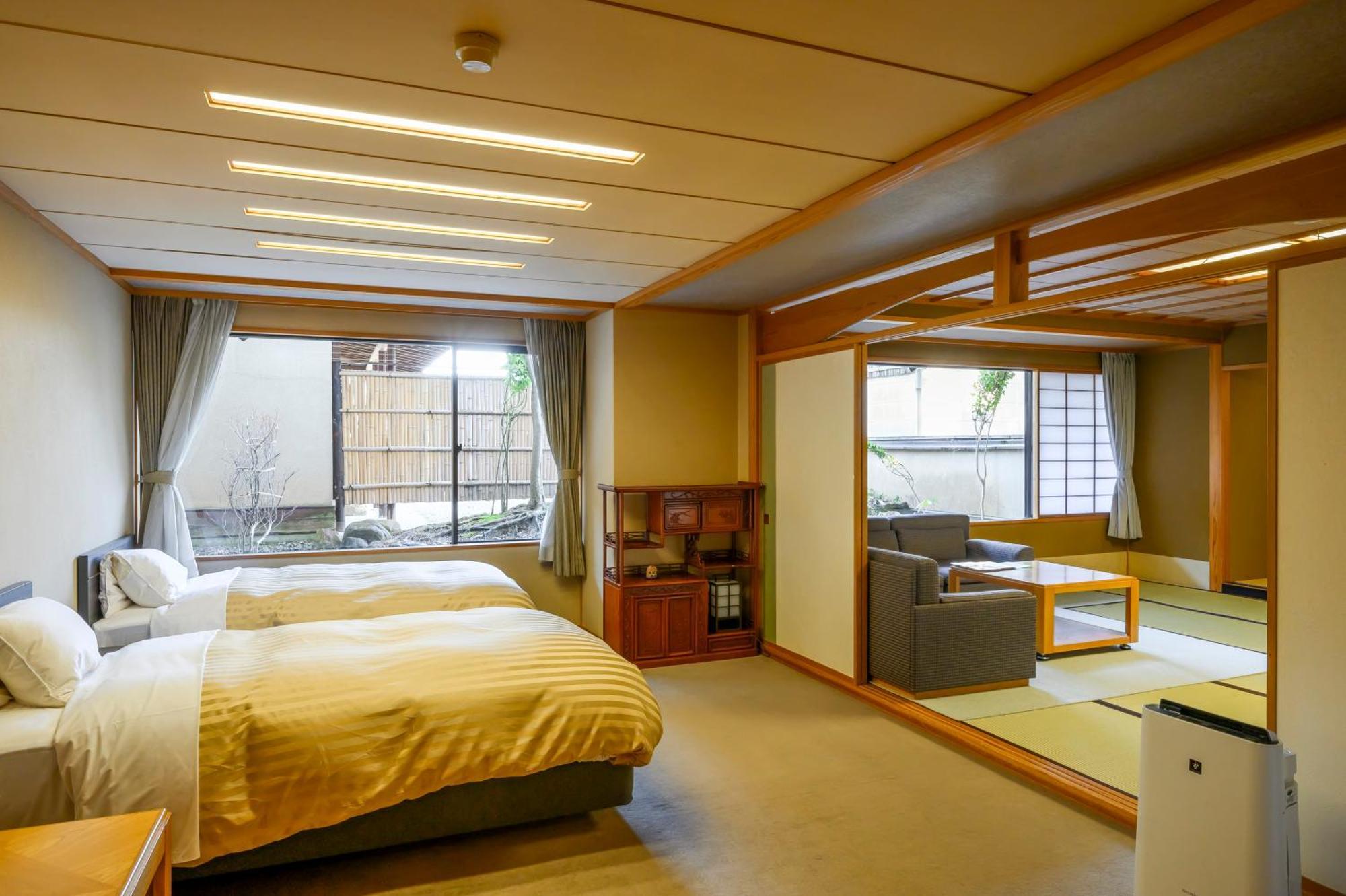 Senkeien Tsukioka Hotel Kaminoyama Екстериор снимка