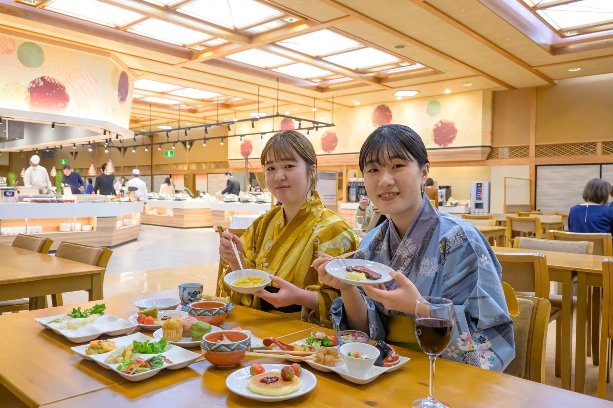 Senkeien Tsukioka Hotel Kaminoyama Екстериор снимка