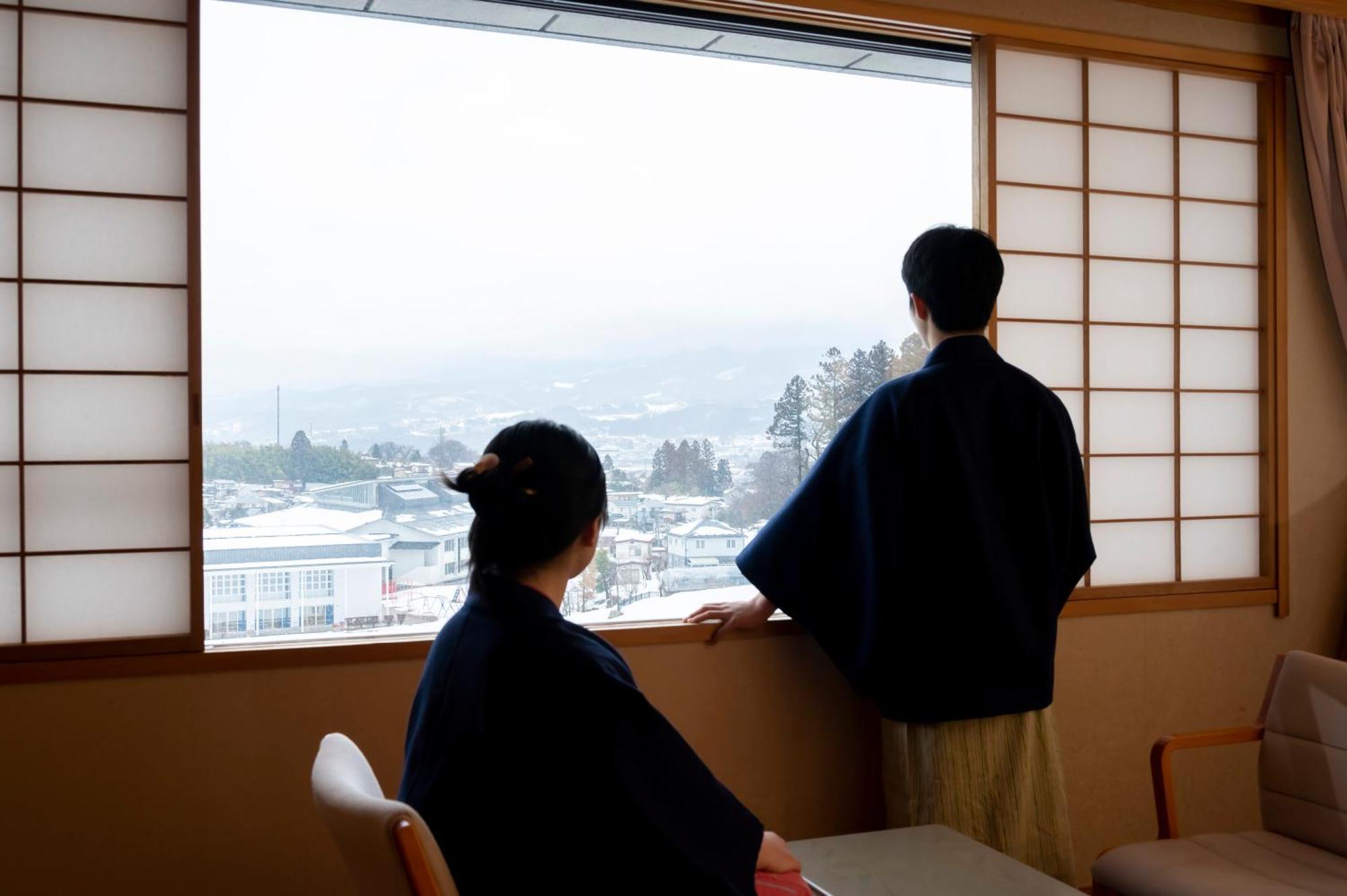 Senkeien Tsukioka Hotel Kaminoyama Екстериор снимка